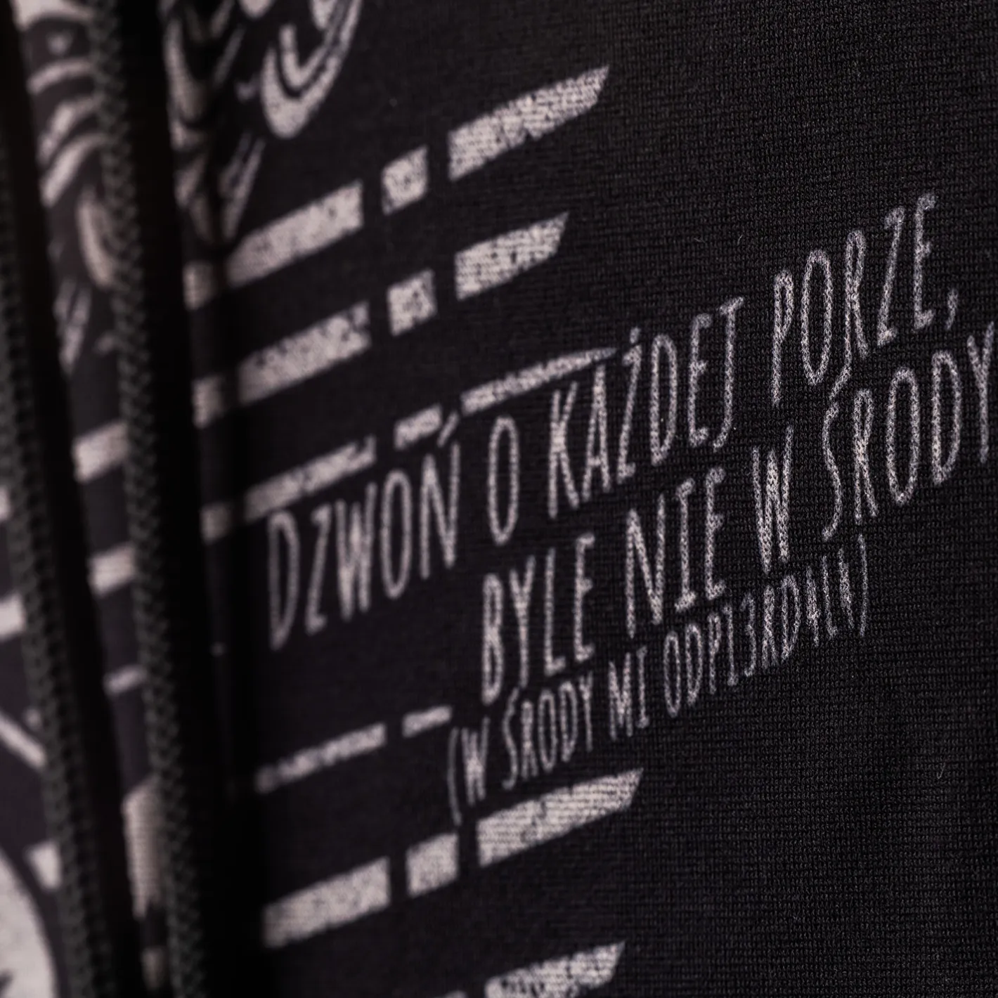 Kapitan Bomba Buza z kapture – Rouado > Bluzy