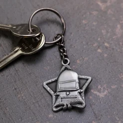Kapitan Bomba Metalowy brelok do kluczy – i dycha za wycieraczką > Gadżety